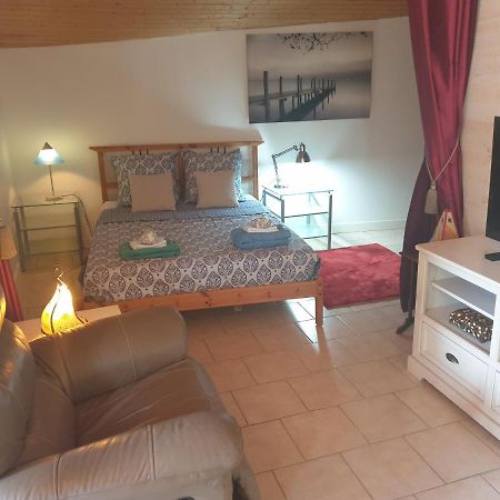 Appartement A ตูร์เนเฟย ภายนอก รูปภาพ